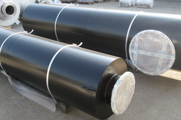 Engine exhaust silencers